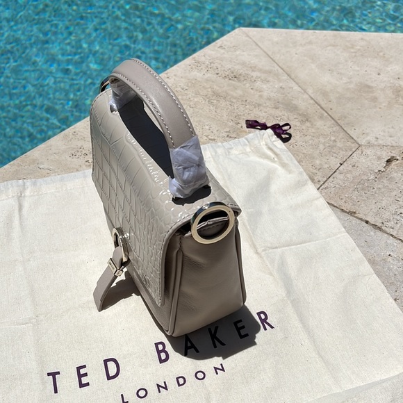 Ted Baker Loop & Tab Grainy Mini
Crossbody- Beige - Picture 2 of 7